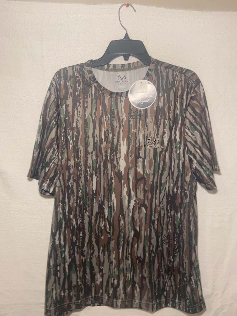 Realtree Original Men's Short Sleeve Performance T-Shirt Size Large (42-44)